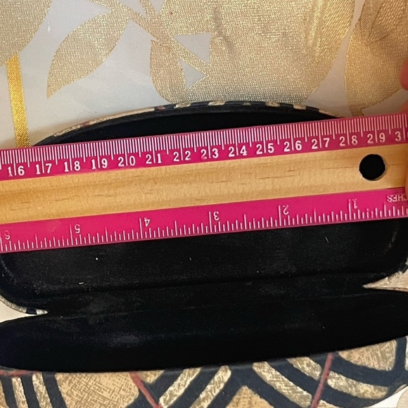 Burberry Multicolor Gingham Eyeglasses Hard Case To Fit Reading Glass Sunglass - Picture 5 of 6